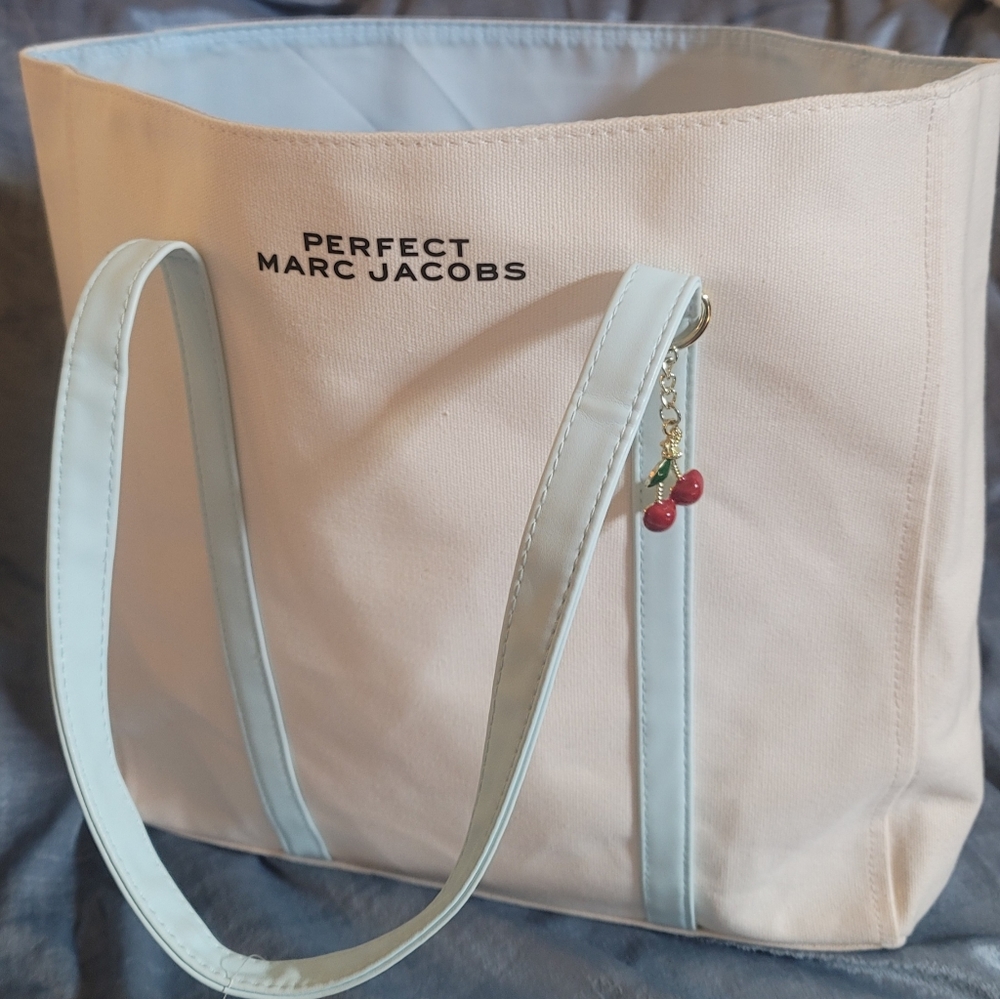 Marc Jacob's Tote bag (perfect)